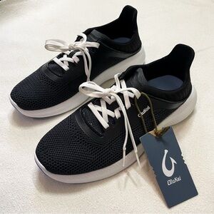 New OluKai Island Hopper Sneaker Size 8M Women’s in Lava Rock